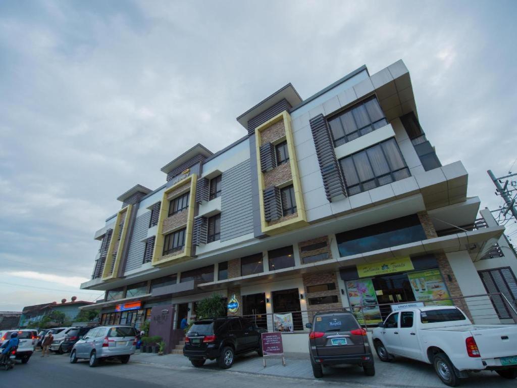 Infinity Suites Davao City Kültér fotó