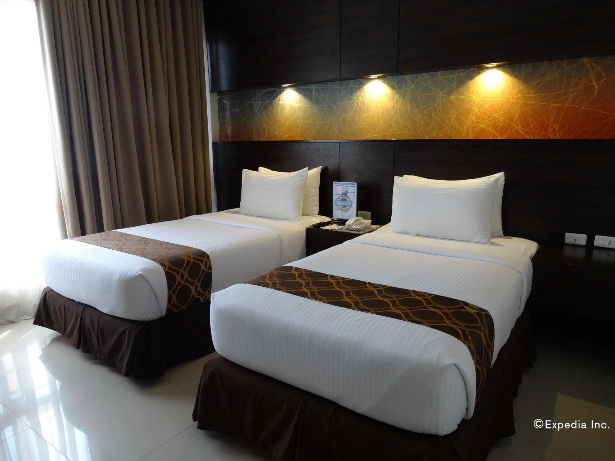 Infinity Suites Davao City Kültér fotó
