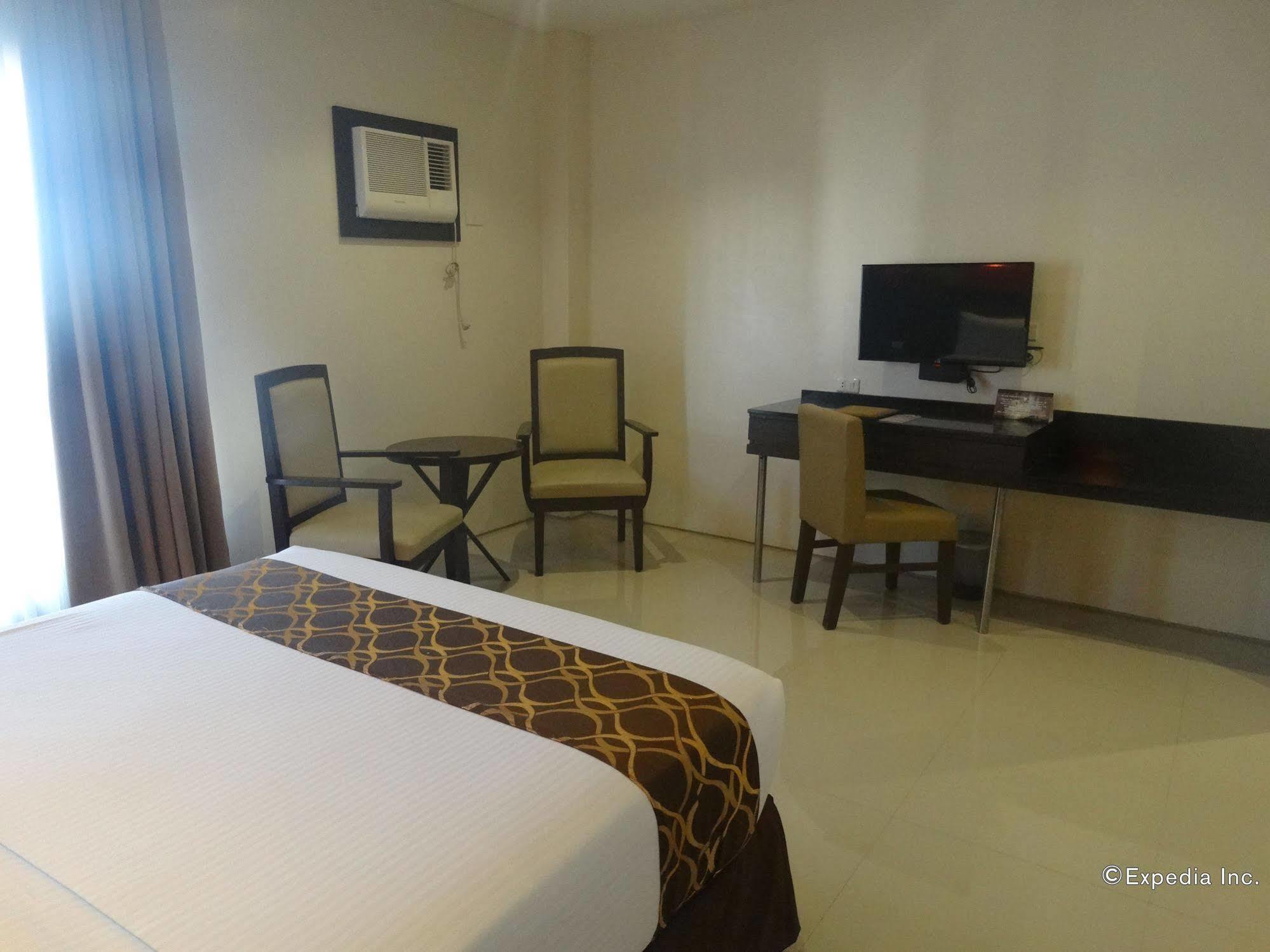Infinity Suites Davao City Kültér fotó