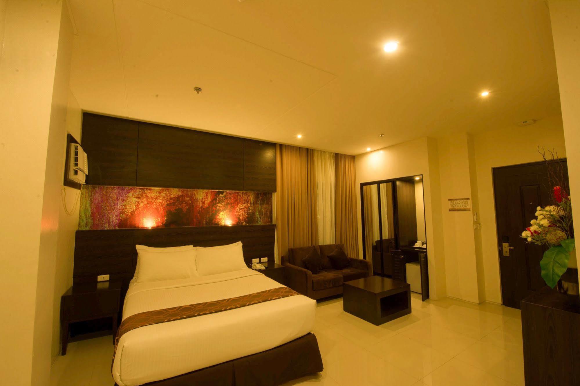 Infinity Suites Davao City Kültér fotó