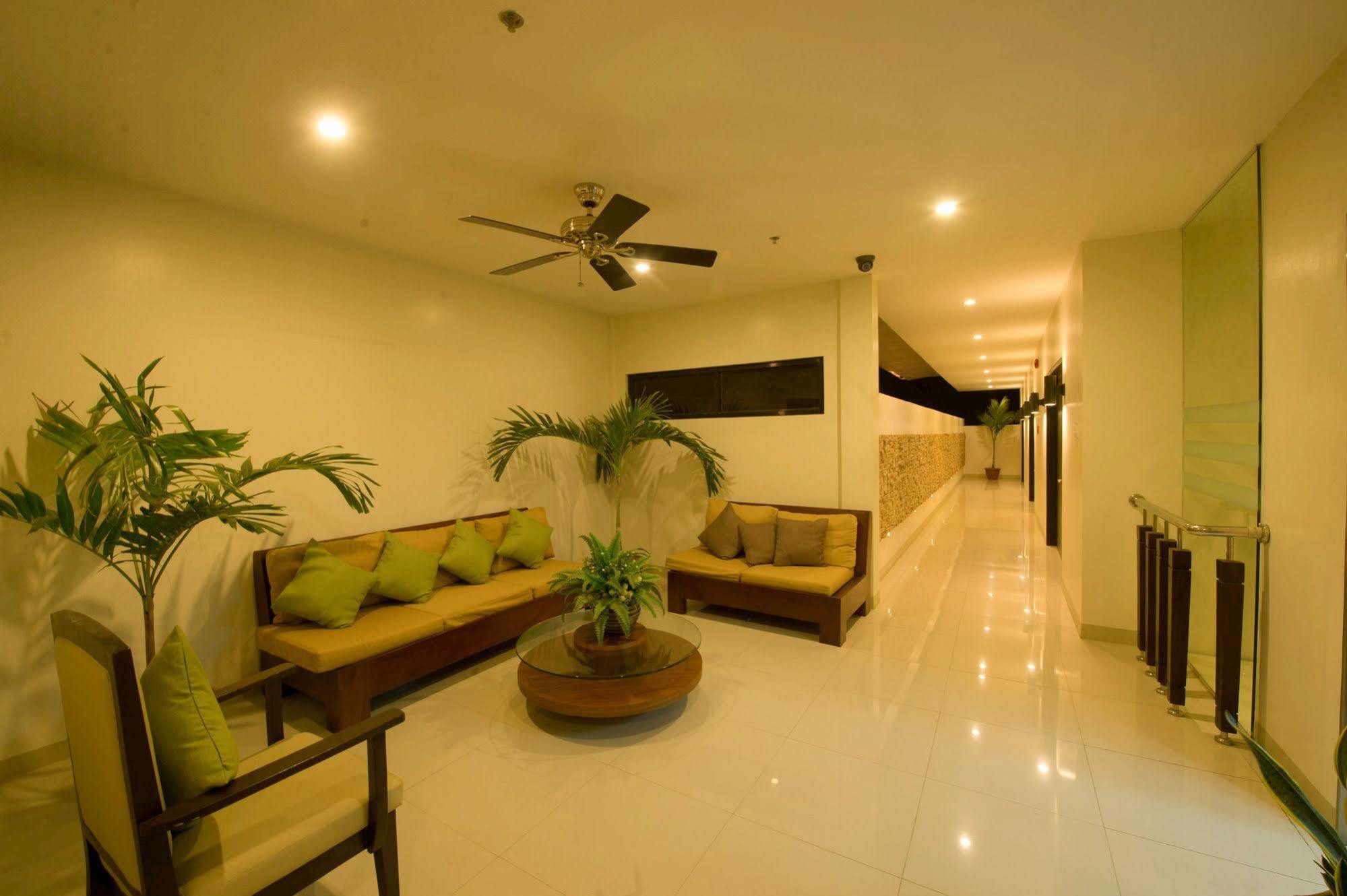 Infinity Suites Davao City Kültér fotó