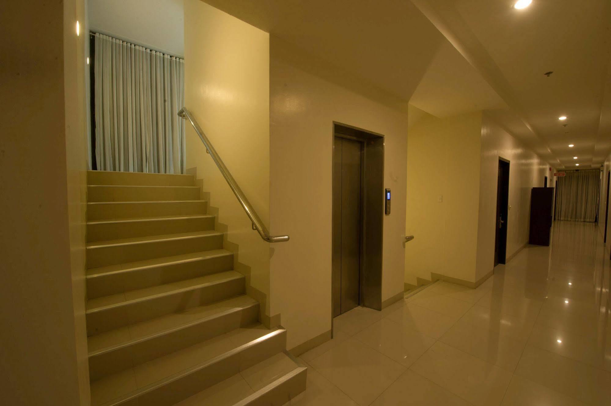 Infinity Suites Davao City Kültér fotó