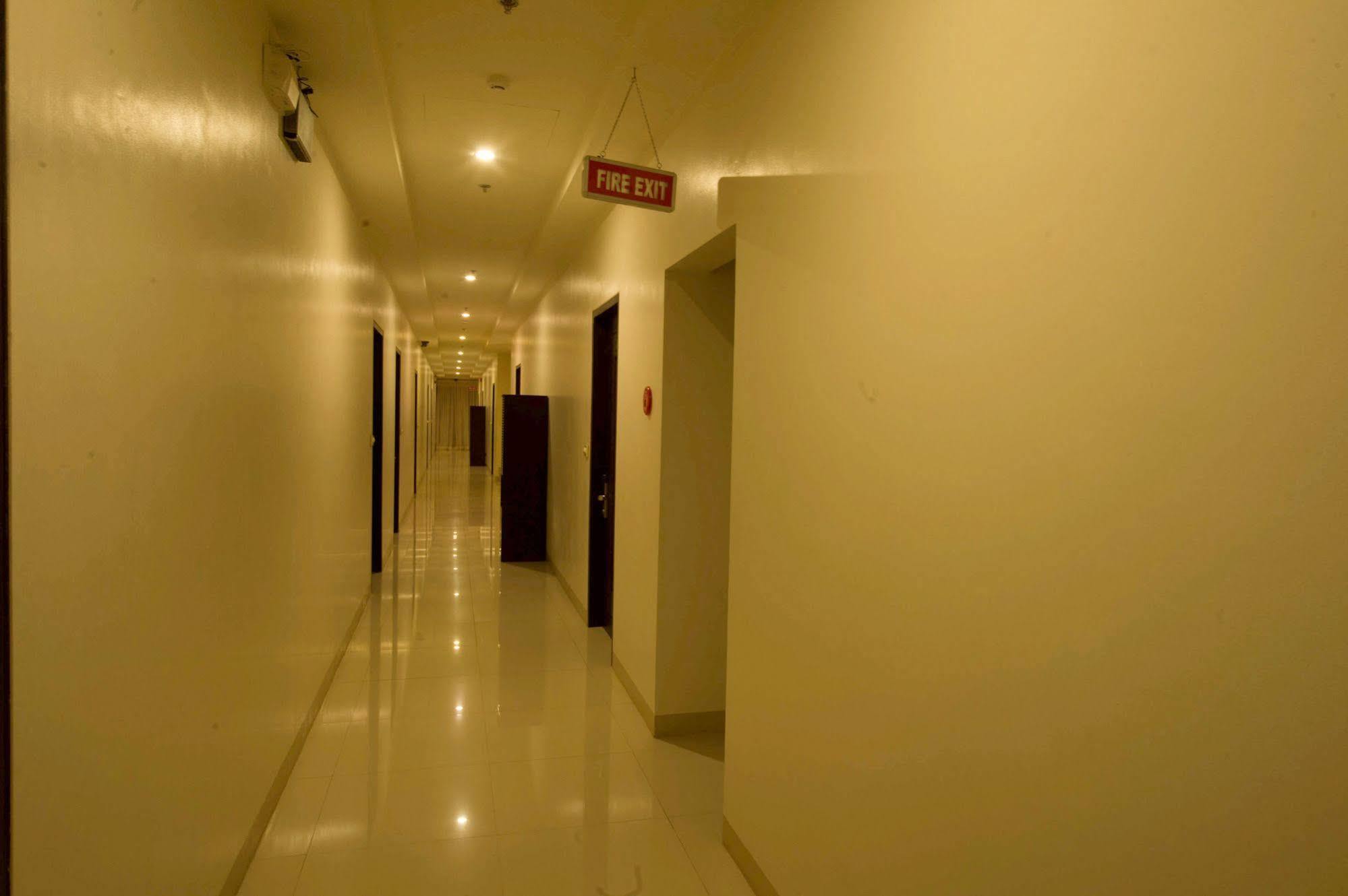 Infinity Suites Davao City Kültér fotó